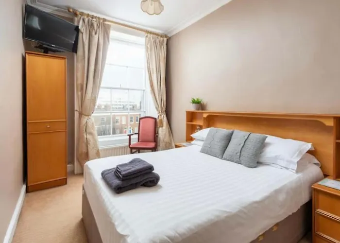 Bed & Breakfast Abbeyleigh House